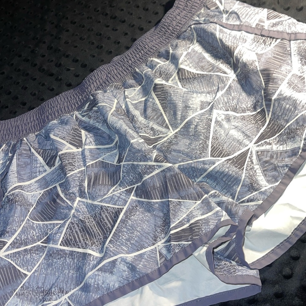 Champion running shorts sz XL panty lined